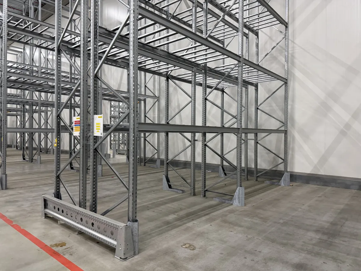 Heavy-Duty Galvanised Pallet Racking System