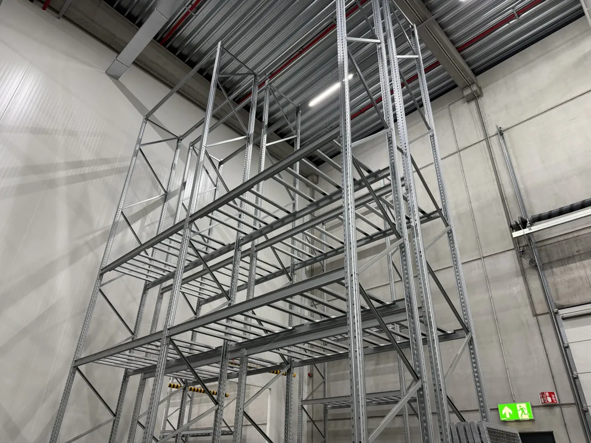 Heavy-Duty Galvanised Pallet Racking System