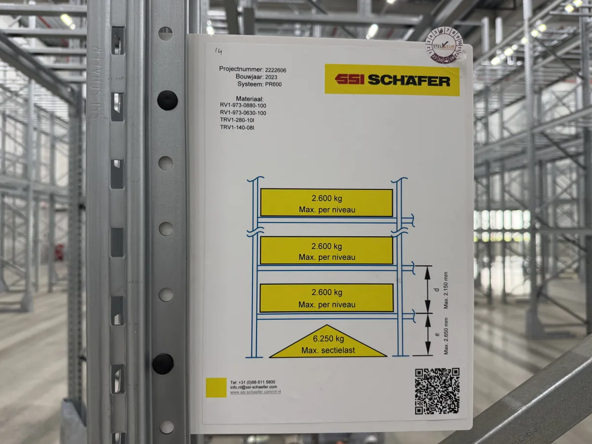 Heavy-Duty Galvanised Pallet Racking System