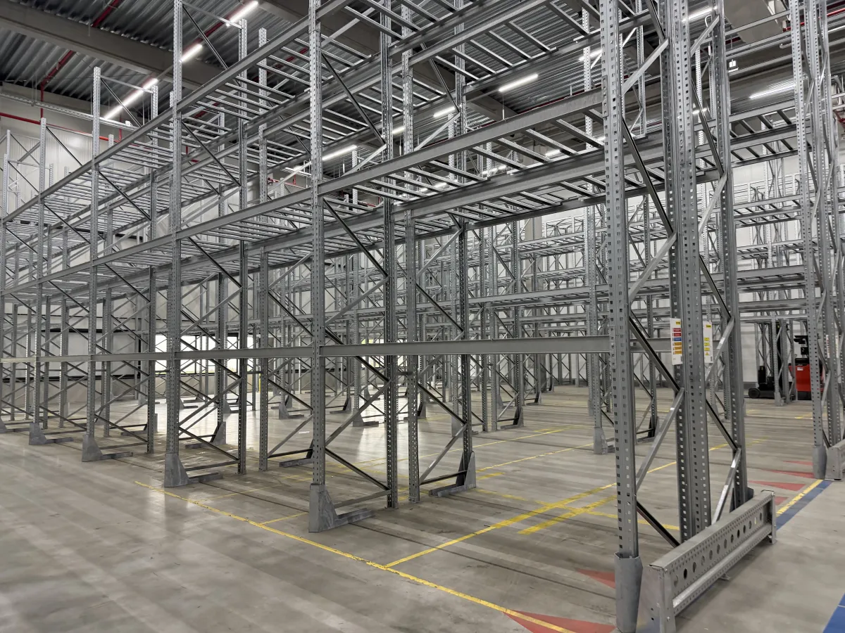 Heavy-Duty Galvanised Pallet Racking System