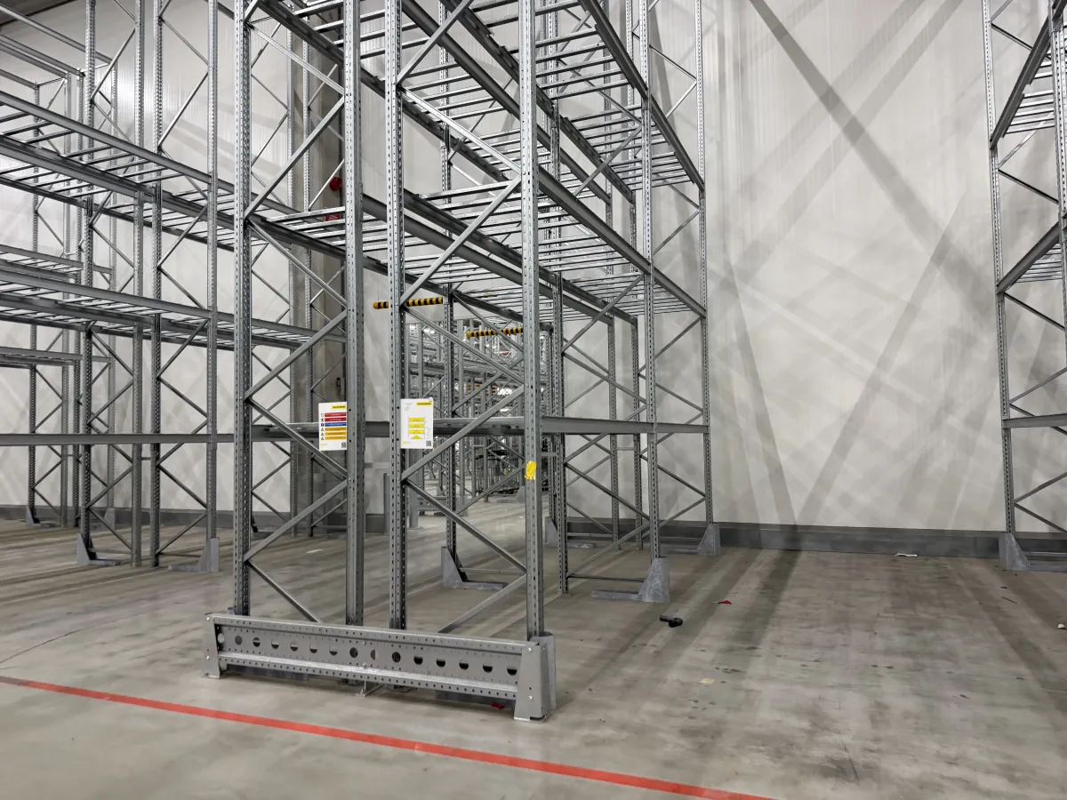 Heavy-Duty Galvanised Pallet Racking System