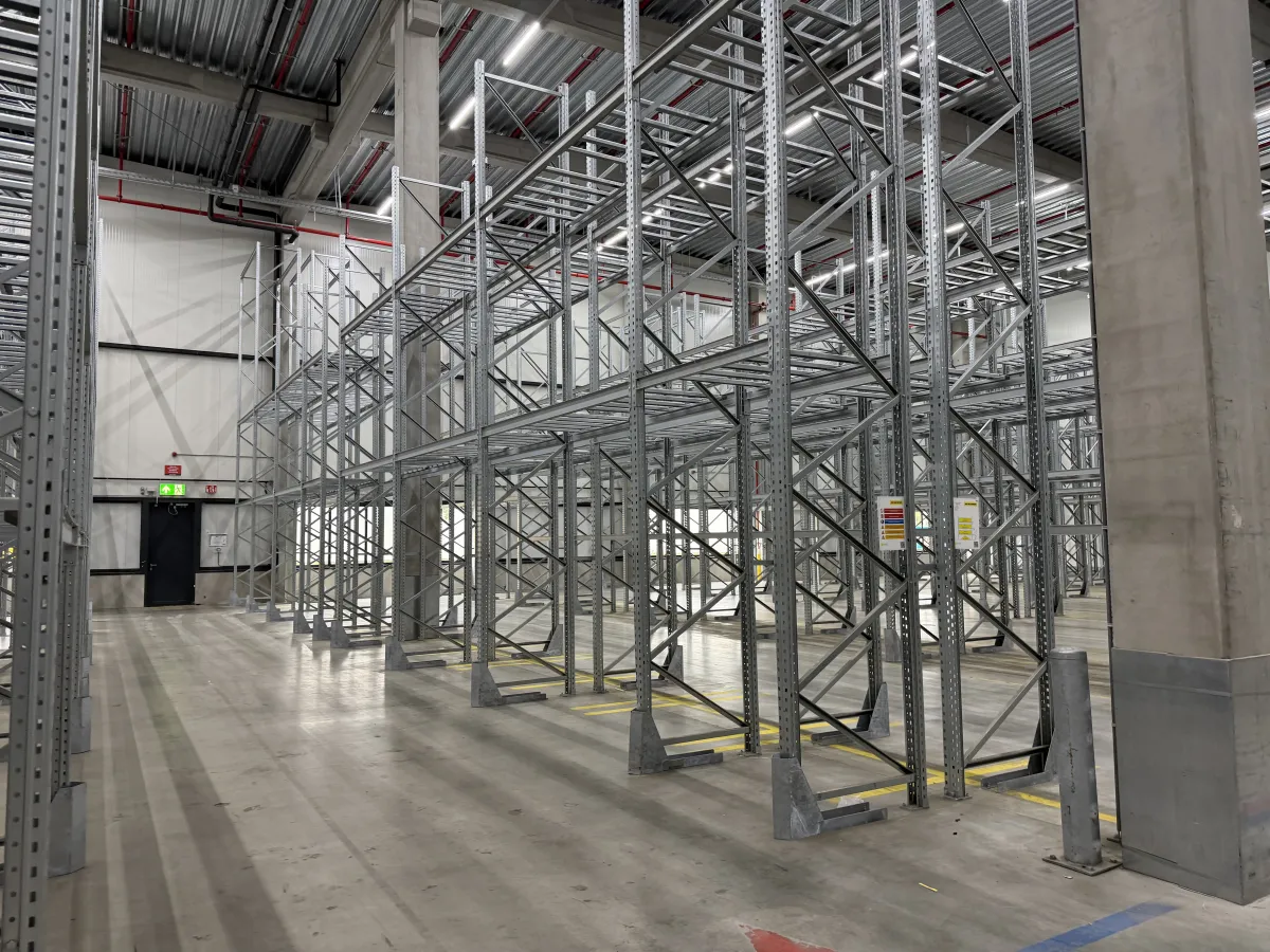 Heavy-Duty Galvanised Pallet Racking System