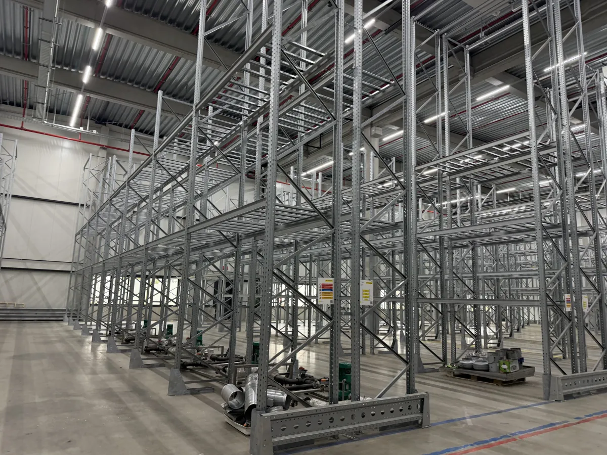 Heavy-Duty Galvanised Pallet Racking System