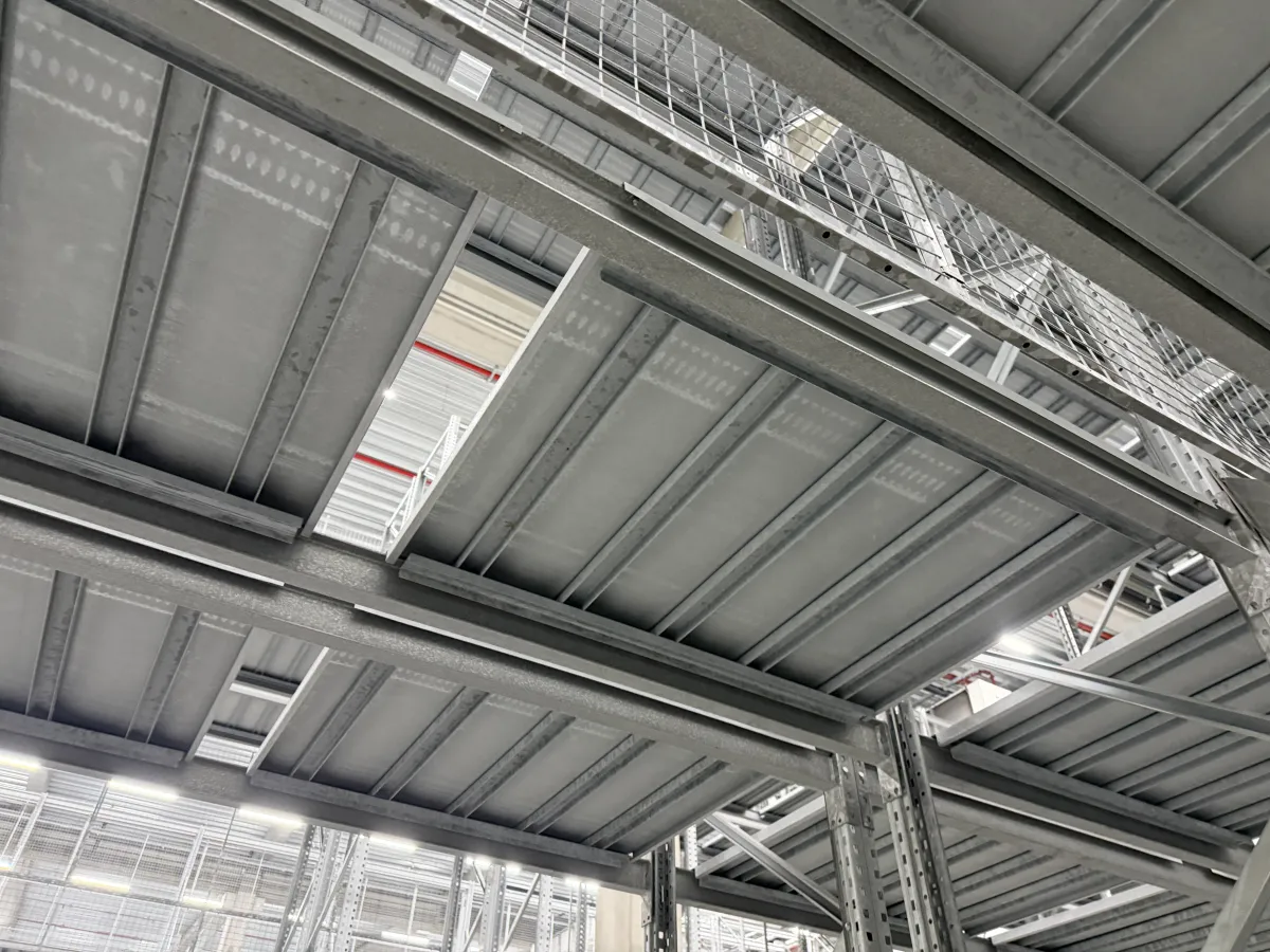 Multi-Tier Steel Mezzanine Racking System – Large Warehouse Installation,