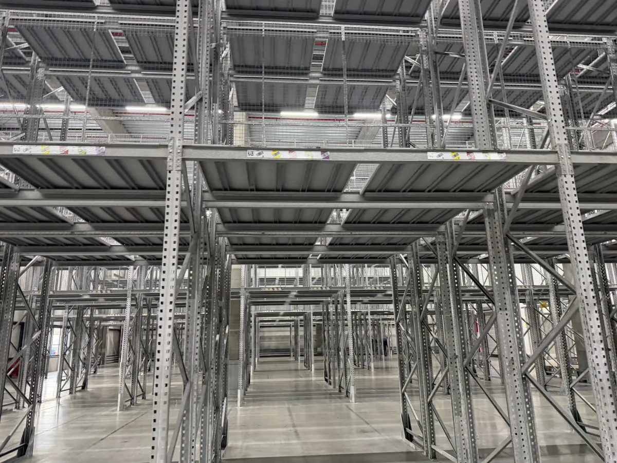 Multi-Tier Steel Mezzanine Racking System – Large Warehouse Installation,