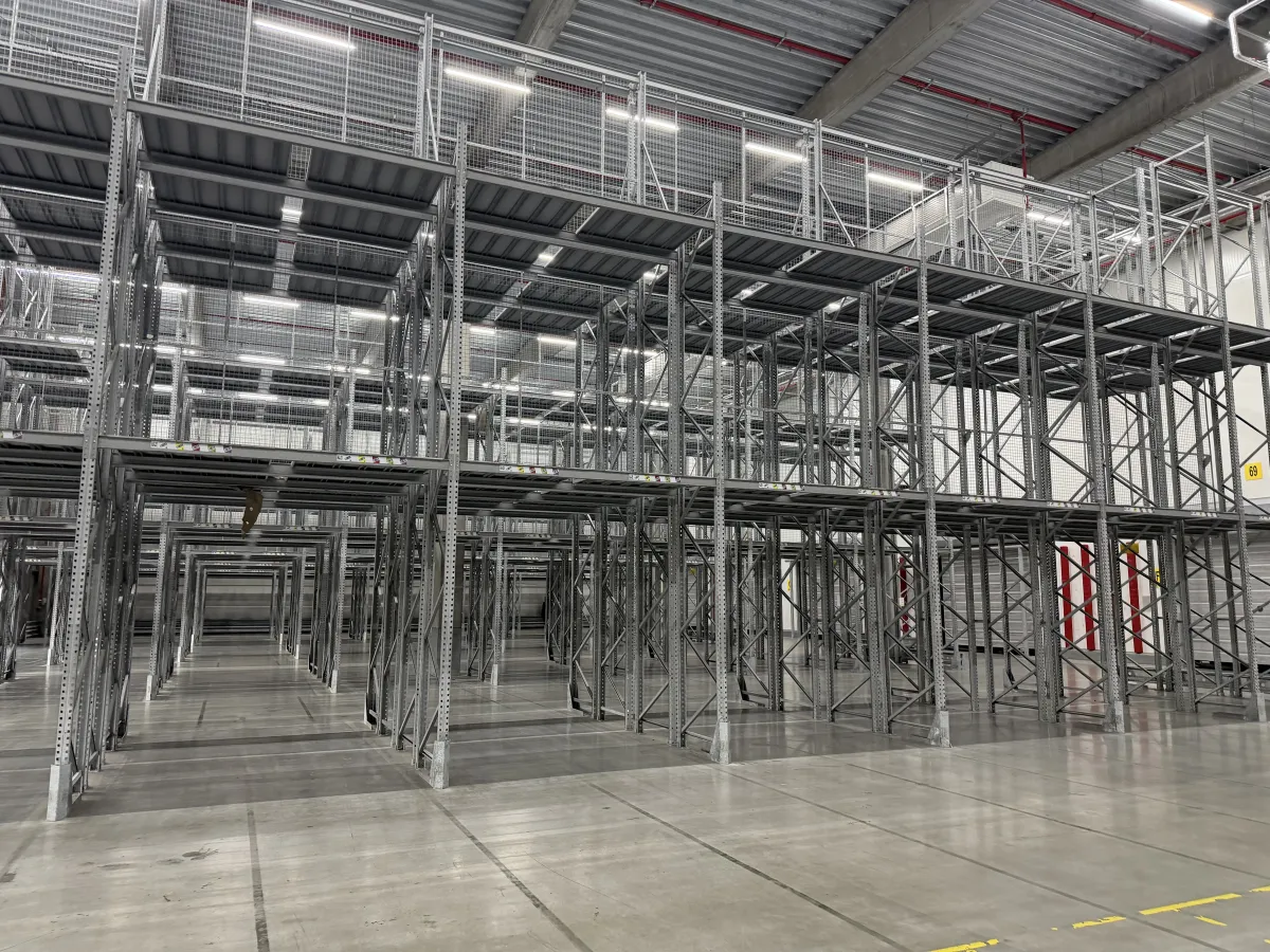 Multi-Tier Steel Mezzanine Racking System – Large Warehouse Installation,