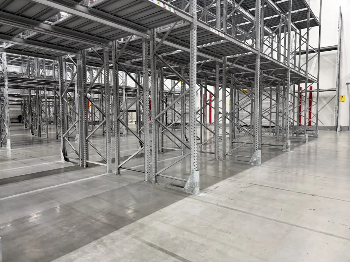 Multi-Tier Steel Mezzanine Racking System – Large Warehouse Installation,