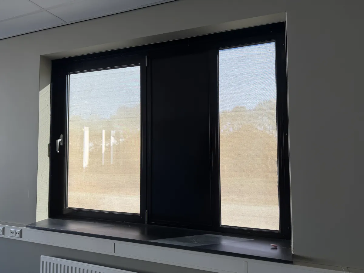 Anthracite/ black Aluminium frame with Windows with Roller Shutter
