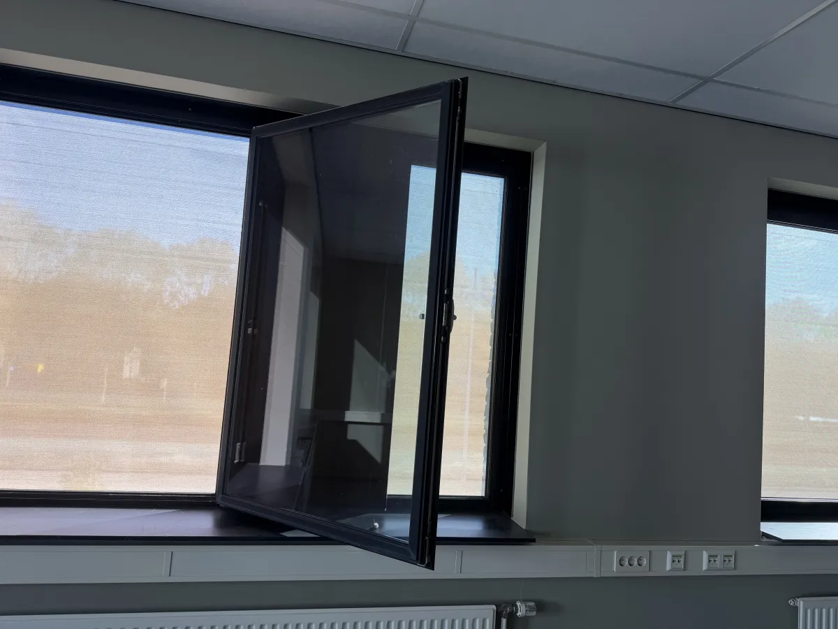Anthracite/ black Aluminium frame with Windows with Roller Shutter